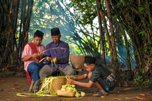 Studi Kasus: Peran Koperasi Syariah dalam Membantu UMKM Desa