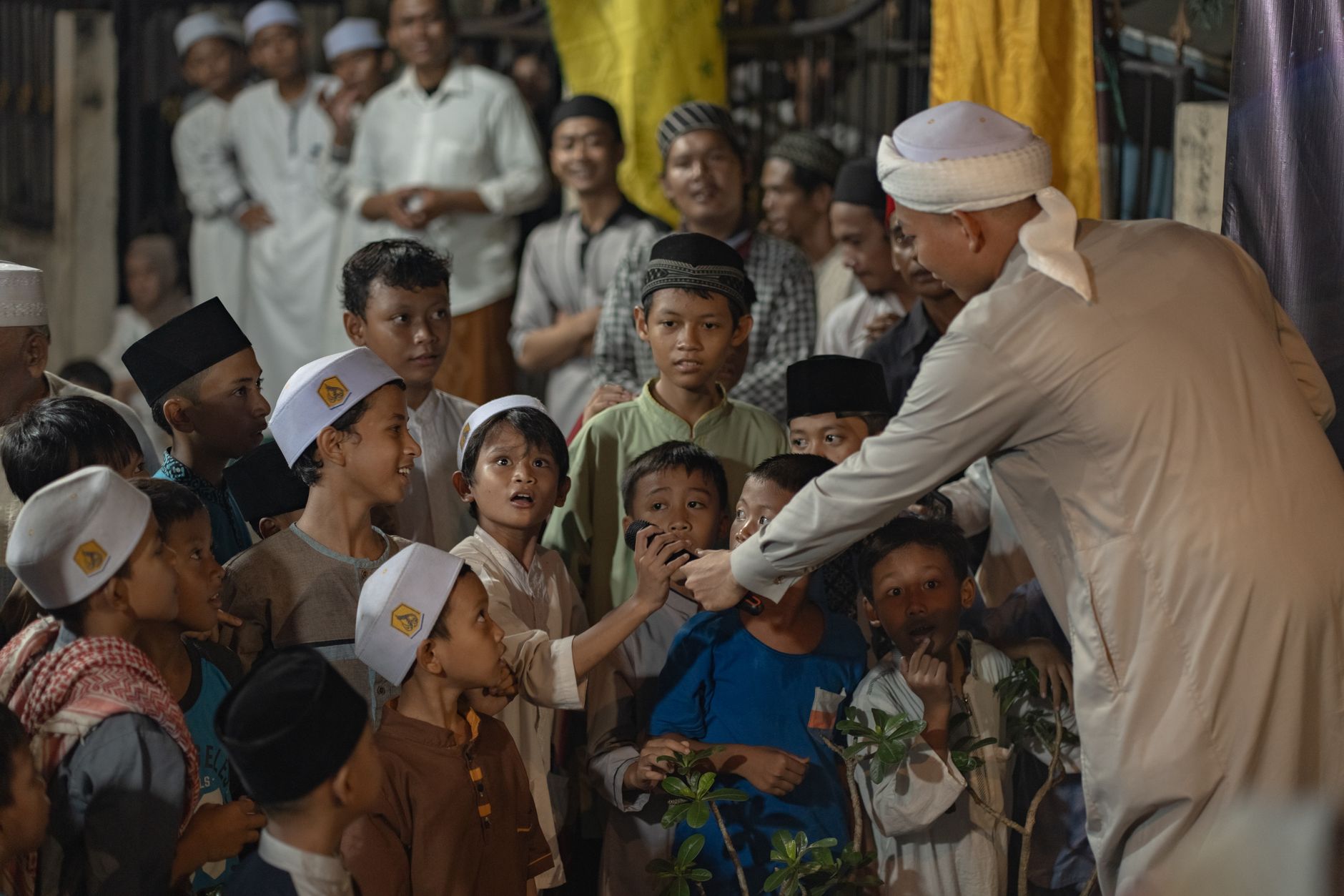 Tokoh agama berperan mempromosikan toleransi dan keamanan, menjaga kondusivitas masyarakat.