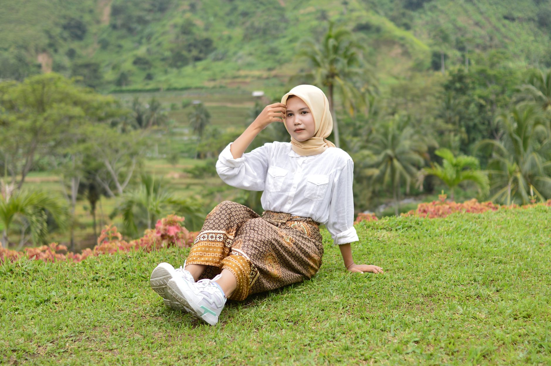 Pemuda desa mempromosikan wisata ramah Muslim dengan inovasi, keramahan, dan pelestarian budaya lokal